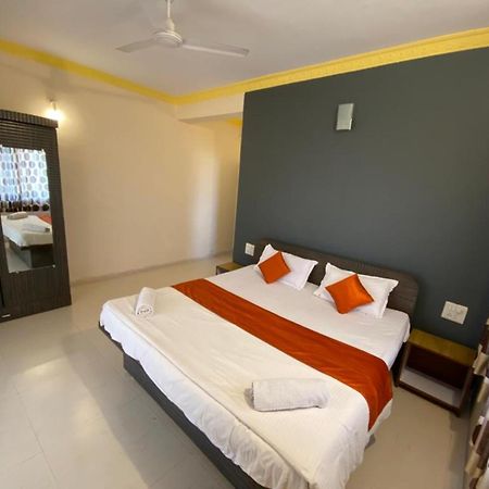 Hotel Twilight House มหาบาเลชวาร์ ภายนอก รูปภาพ