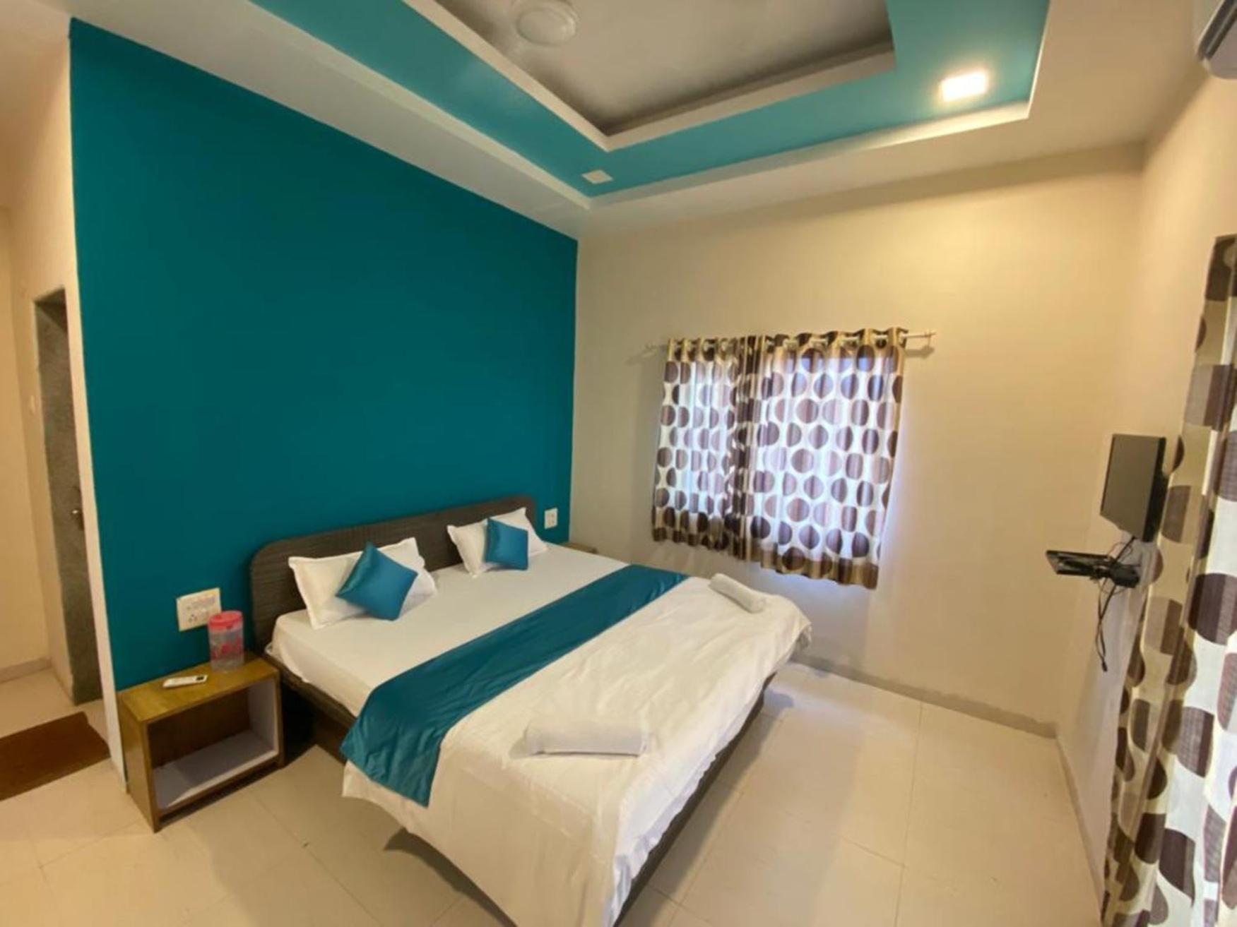 Hotel Twilight House มหาบาเลชวาร์ ภายนอก รูปภาพ